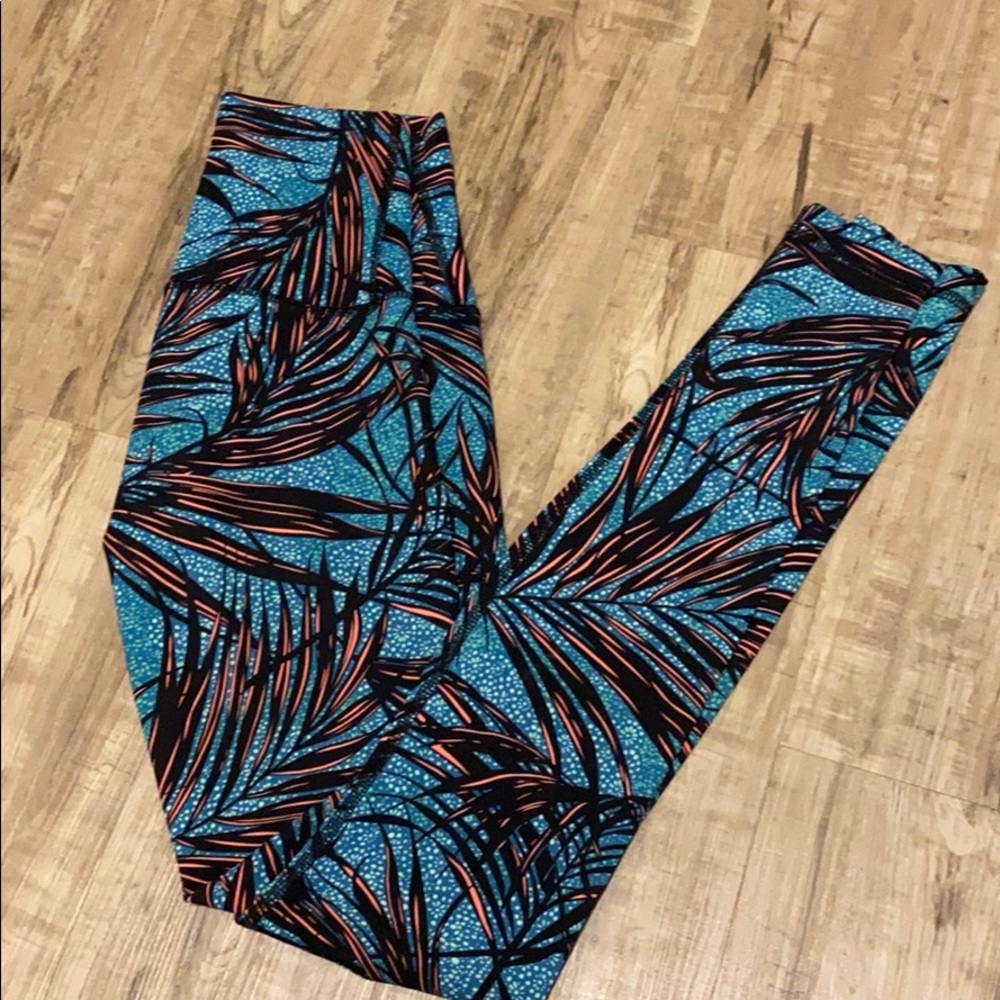 Lululemon Wunder Under leggings & Energy Bra - Picture 2 of 4
